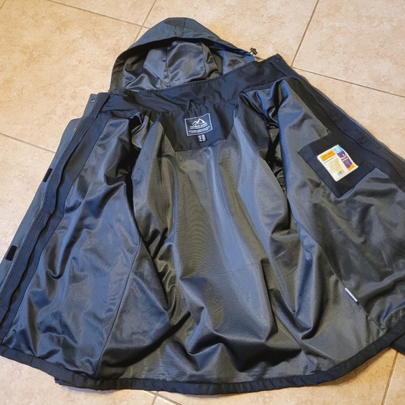 MEN'S OUTERWEAR W/REMOVABLE FLEECE JACKET!! - Picture 6 of 13